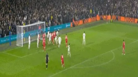 特鲁姆普登顶斯诺克世界排名，丁俊晖排第九