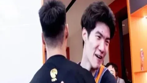 拼搏体育平台 084554 6